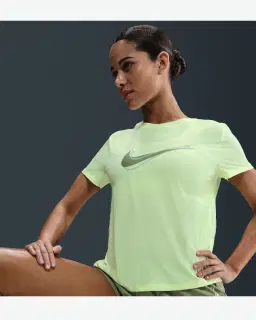 Camiseta de manga corta Dri-Fit Nike One Swoosh Mujer – 3/4