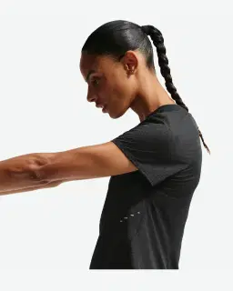 Camiseta de manga corta Dri-Fit Nike Swift Breathe Mujer – 2/4