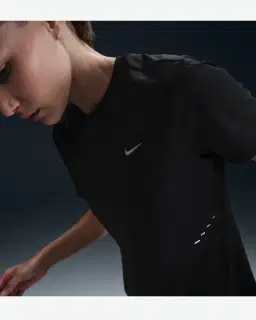 Camiseta de Manga Corta Dri-Fit Nike Swift Wool Mujer – 1/4