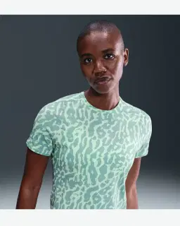 Camiseta de Manga Corta Dri-Fit Nike Swift Wool Mujer – 1/4