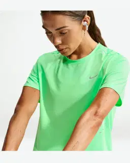 Camiseta de Manga Corta Dri-Fit Nike Swift Wool Mujer – 3/4