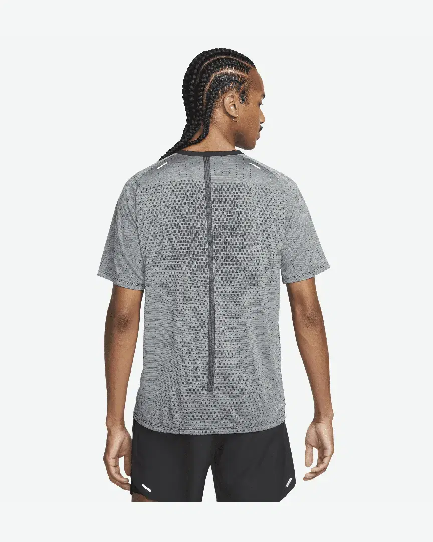 Camiseta de manga corta Dri-Fit Nike Techknit Adv M - DM4753-010 (1) au meilleur prix !