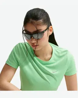 Camiseta de manga corta Dri-Fit Nike Tempo Mujer – 3/4