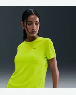 Camiseta de manga corta Dri-Fit Nike Tempo Mujer – 1/4