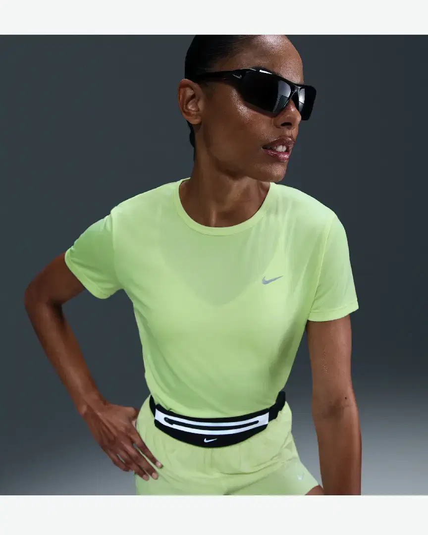 Camiseta de manga corta Dri-Fit Nike Tempo W - Women (14) au meilleur prix !