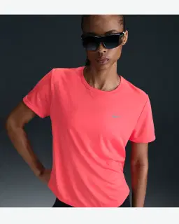 Camiseta de manga corta Dri-Fit Nike Tempo Mujer – 1/4