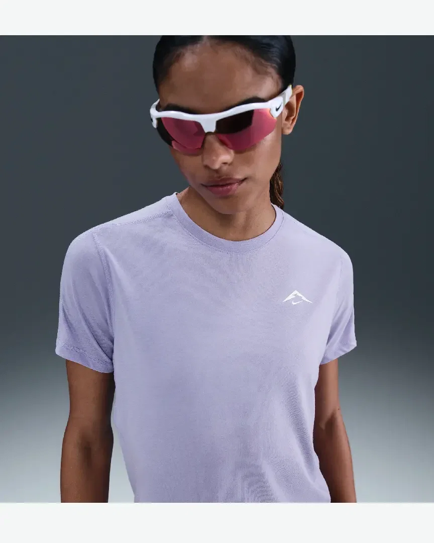 Camiseta de Manga Corta Nike Dri-Fit Trail Mujer