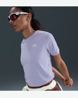 Camiseta de Manga Corta Nike Dri-Fit Trail Mujer – 3/4