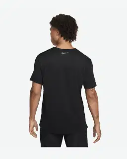 Camiseta de manga corta Dri-Fit UV Nike Miler Flash Hombre – 2/4