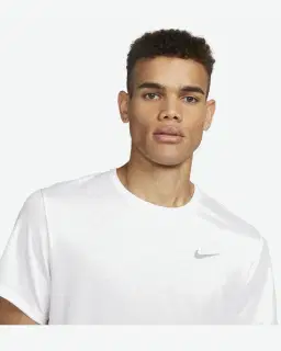 Camiseta Nike Hombre Nk Df Uv Miler Ss Hombre – 3/4