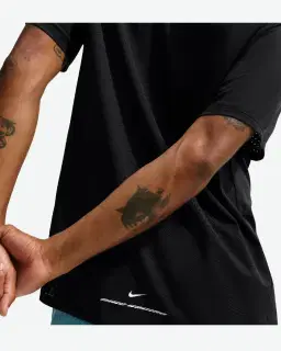 Camiseta de manga corta Dri-Fit Adv Nike Aeroswift Hombre – 2/4
