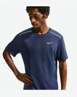 Camiseta de manga corta con protección UV Dri-Fit Nike Miler Hombre – 1/4