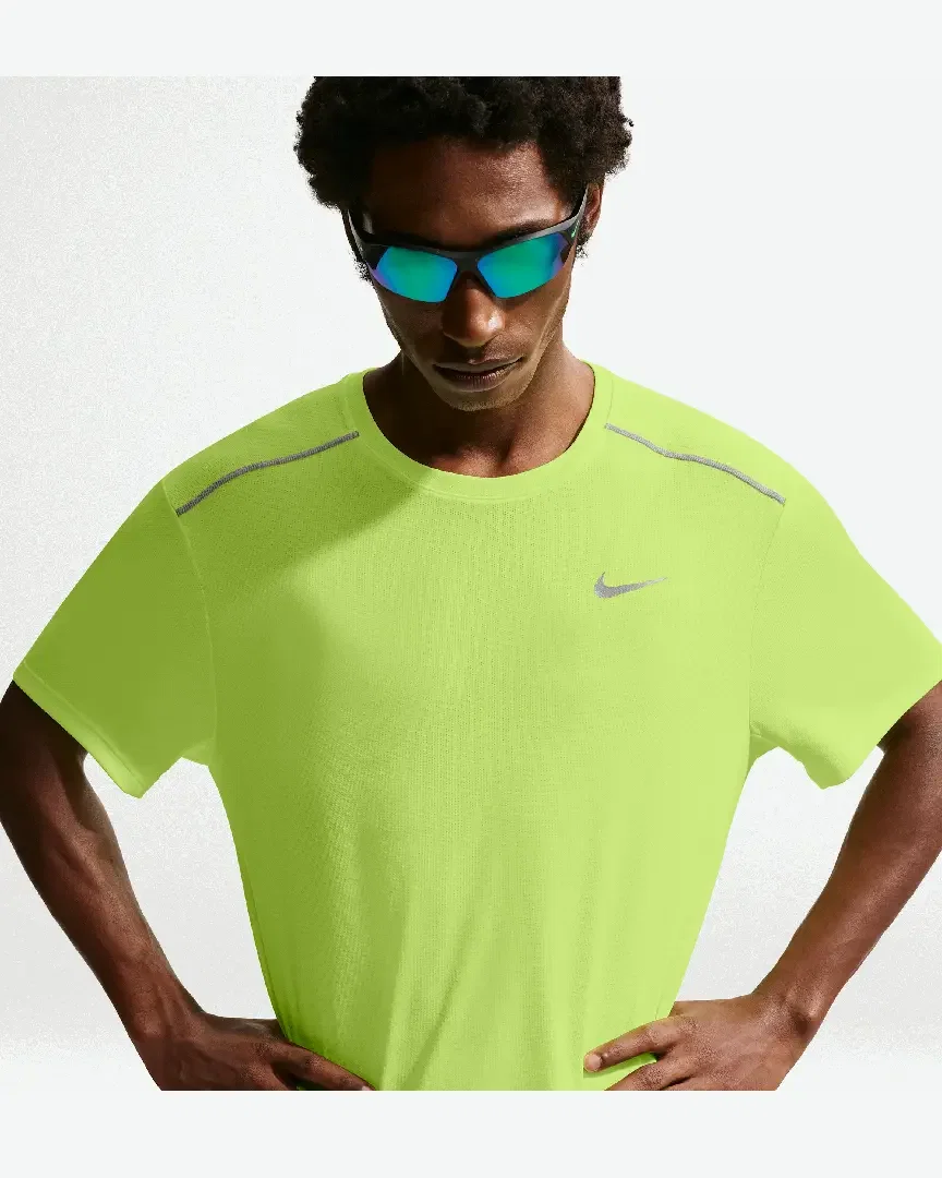 Camiseta de manga corta con protección UV Dri-Fit Nike Miler Hombre