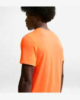 Camiseta de manga corta con protección UV Dri-Fit Nike Miler Hombre – 2/4