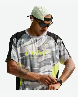 Camiseta de Manga Corta Impresa Nike Dri-Fit Hombre – 1/4