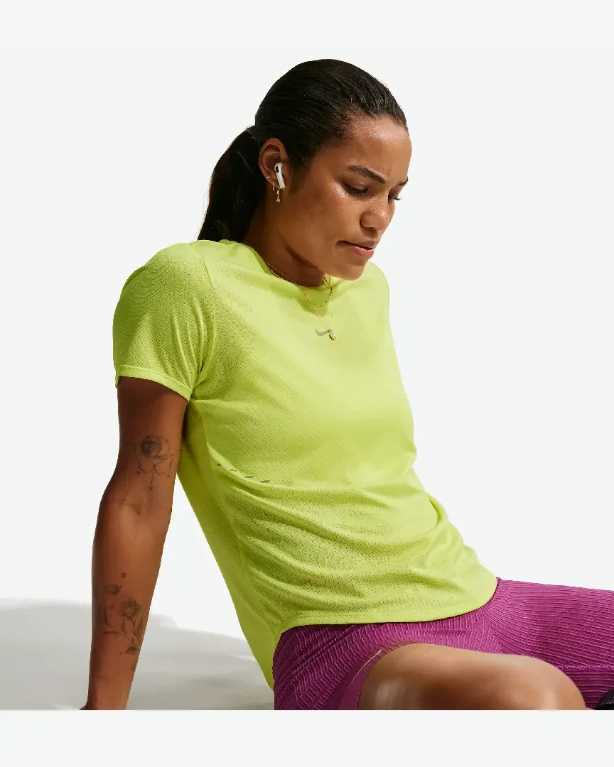 Camiseta de Manga Corta Dri-Fit Nike Swift Wool W