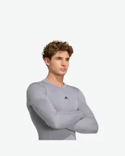 Camiseta de Manga Larga Adidas Techfit Compresión Hombre – 6/6