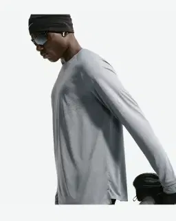 Camiseta de manga larga Dri-Fit Adv Nike Stride Hombre – 3/4