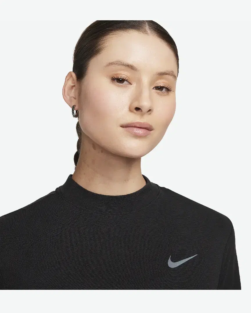 Camiseta de manga larga y cuello alto Dri-Fit Nike Swift W - FB6845-010 (2) au meilleur prix !