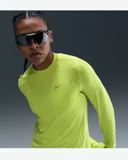 Camiseta de manga larga y cuello redondo Dri-Fit anti-UV Nike Swift Mujer – 1/4