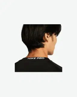 Camiseta de manga larga Nike Pro Hombre – 8/8