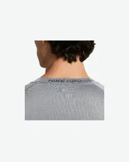 Camiseta de manga larga Nike Pro Hombre – 8/8