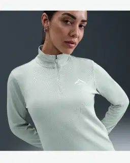 Camiseta de segunda capa Dri-Fit con cremallera 1/4 Nike Trail Mujer – 1/4