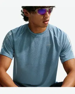 Camiseta de invierno de manga corta Dri-Fit Nike Stride Hombre – 1/4