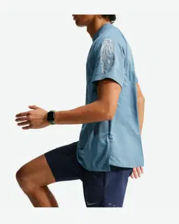 Camiseta de invierno de manga corta Dri-Fit Nike Stride Hombre – 2/4