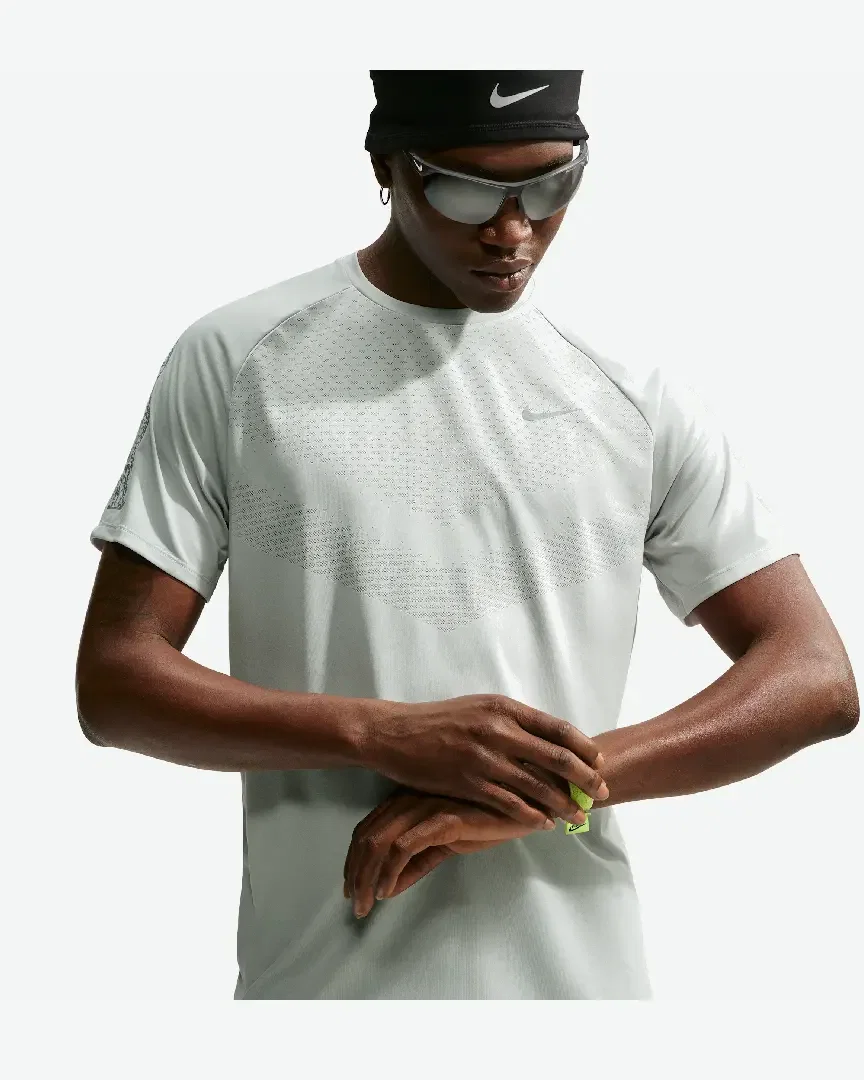 Camiseta de invierno de manga corta Dri-Fit Nike Stride M