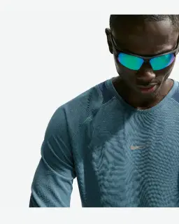 Camiseta de manga larga Dri-Fit Adv Nike Stride Hombre – 3/4