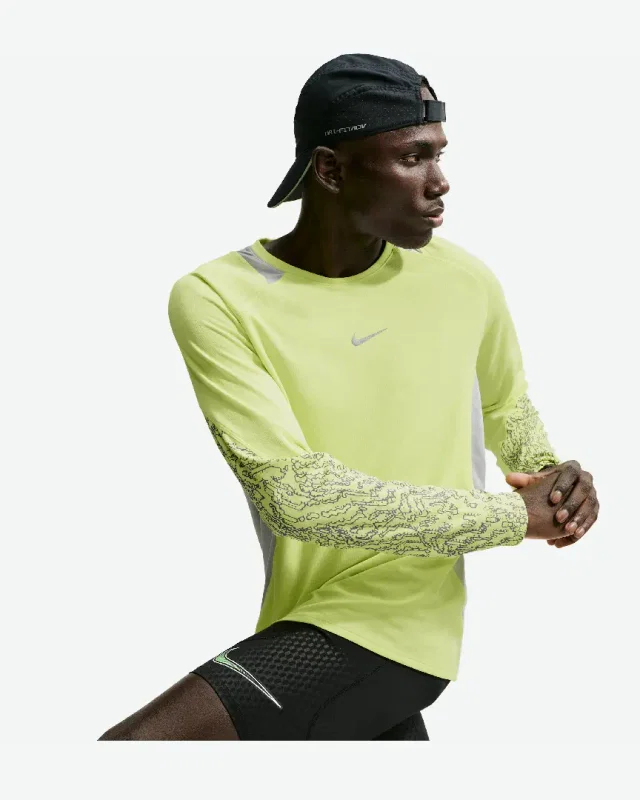Camiseta de invierno de manga larga Dri-Fit Nike Stride M