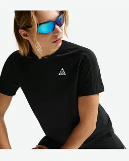 Camiseta Dri-Fit Nike ACG Mujer – 3/4