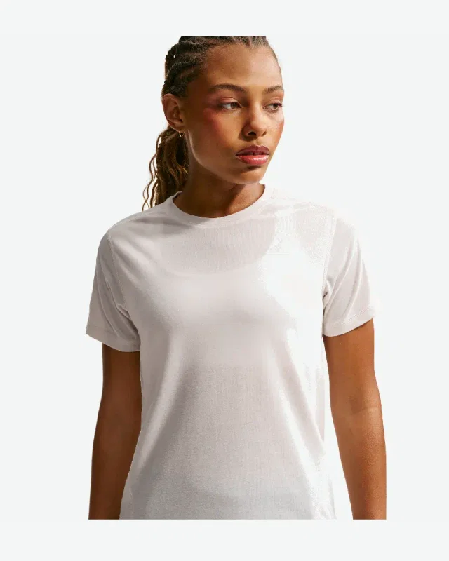 Camiseta Dri-Fit Nike ACG W