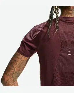Camiseta Dri-Fit Nike Swift Mujer – 2/4