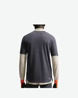Camiseta de Trail Hombre Dri-Fit Adv Nike Acg « Solar Chase » Hombre – 2/4