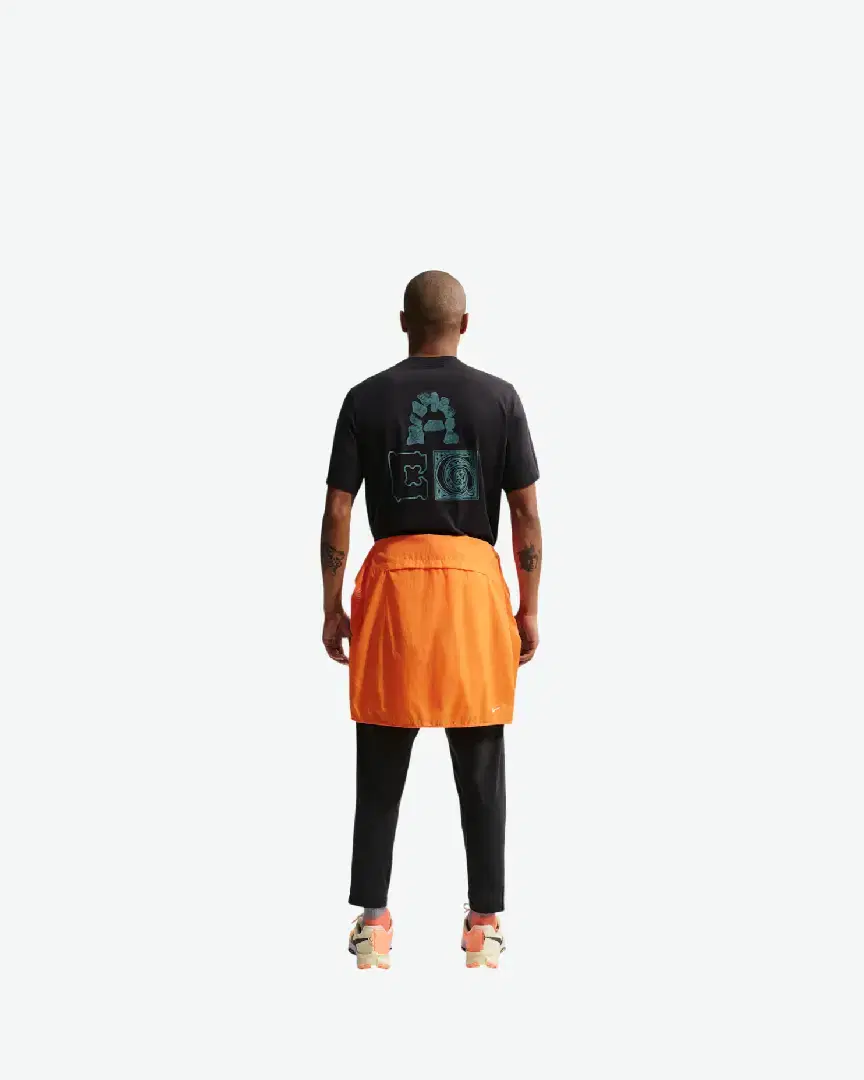 Camiseta Nike ACG Trail M - IH4416-010 (1) au meilleur prix !