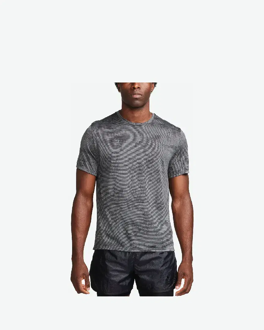 Camiseta Nike M Nk Dfadv Run Div Ss Top M - FN3383-068 (0) au meilleur prix !