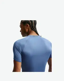 Camiseta Nike Hombre Np Df Tight Top Ss Hombre – 3/4