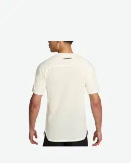 Camiseta Nike Solar Chase Hombre – 2/2