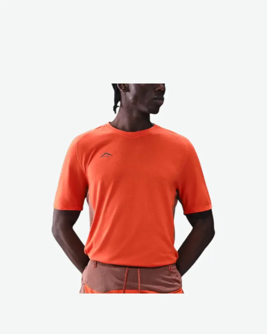 Camiseta Nike Solar Chase Hombre