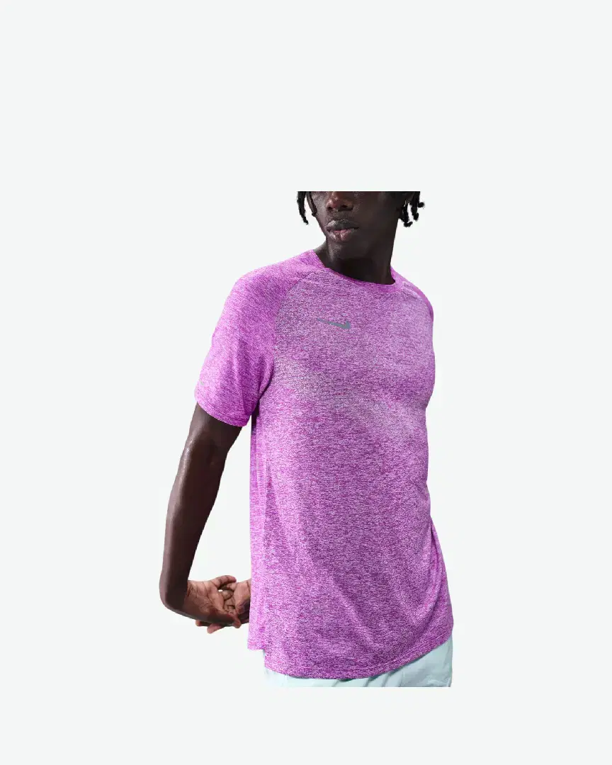 Camiseta de manga corta con patrones reflectantes Dri-Fit Adv Nike Stride M - HV5203-551 (0) au meilleur prix !