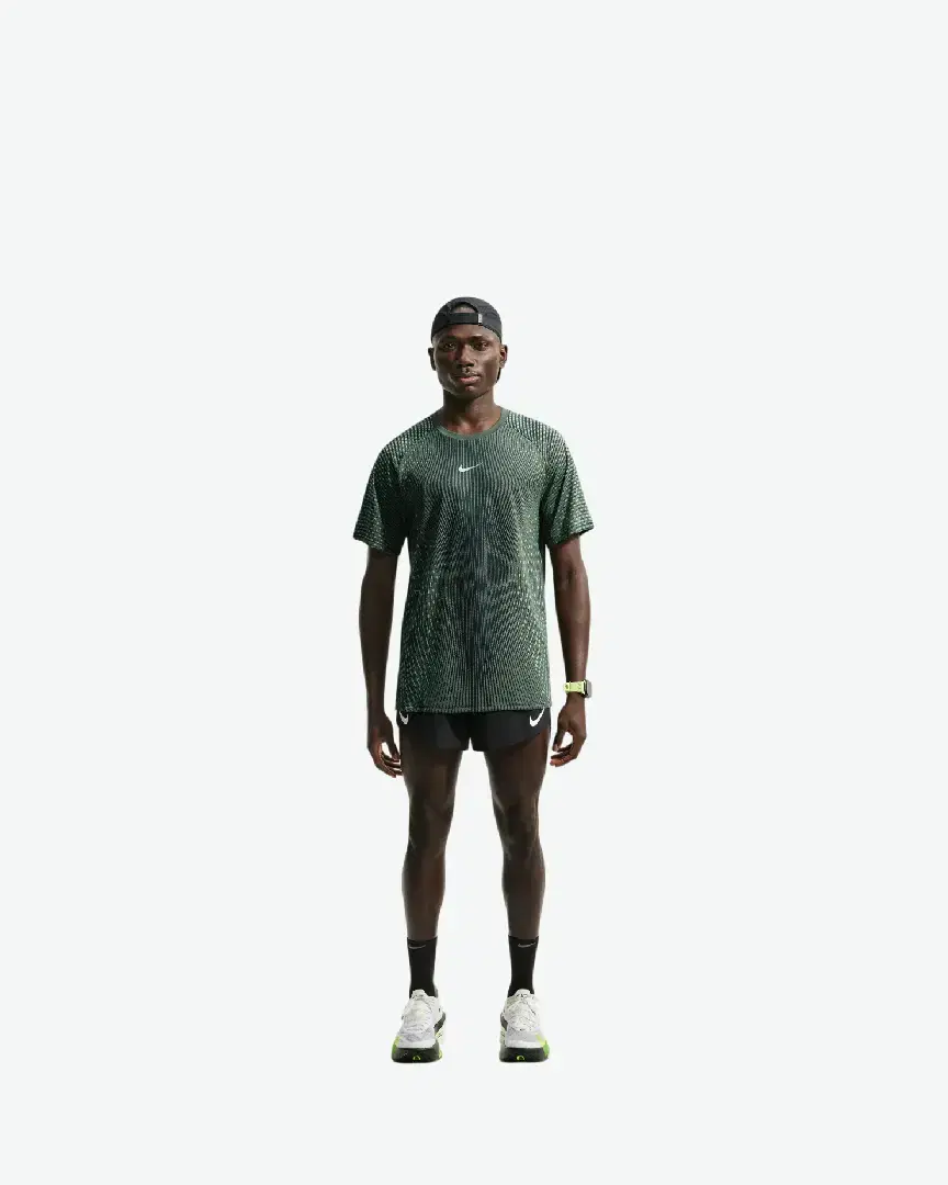 Camiseta de manga corta con patrones reflectantes Dri-Fit Adv Nike Stride M - IH0745-010 (2) au meilleur prix !
