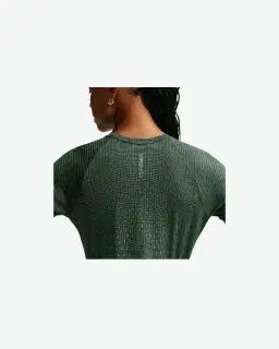Camiseta de Manga Corta Dri-Fit Nike Swift Wool Mujer – 3/4