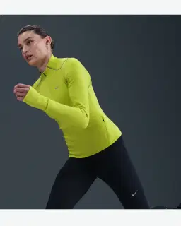 Camiseta Therma-Fit Adv A 1/4 De Cremallera Con Motivos Reflectantes Nike Swift Mujer – 3/4