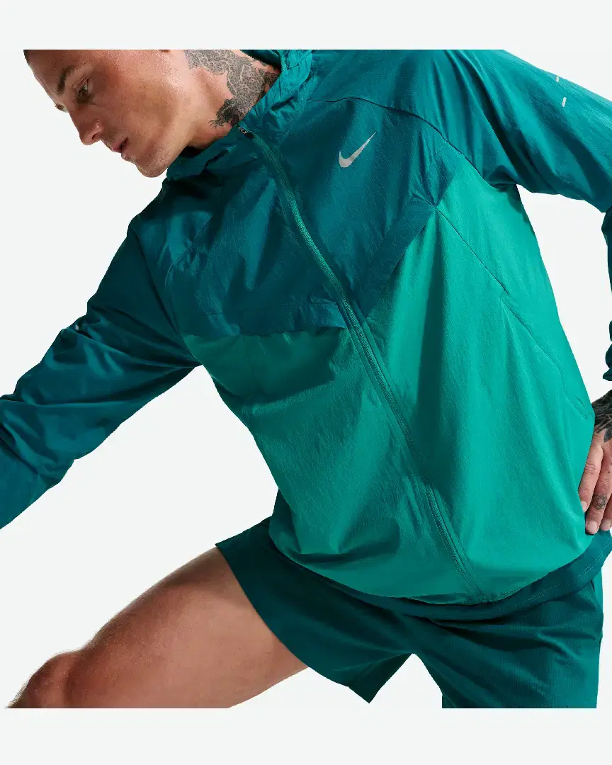 Chaqueta con capucha Nike Stride Eliud Kipchoge M - HV4548-372 (2) au meilleur prix !