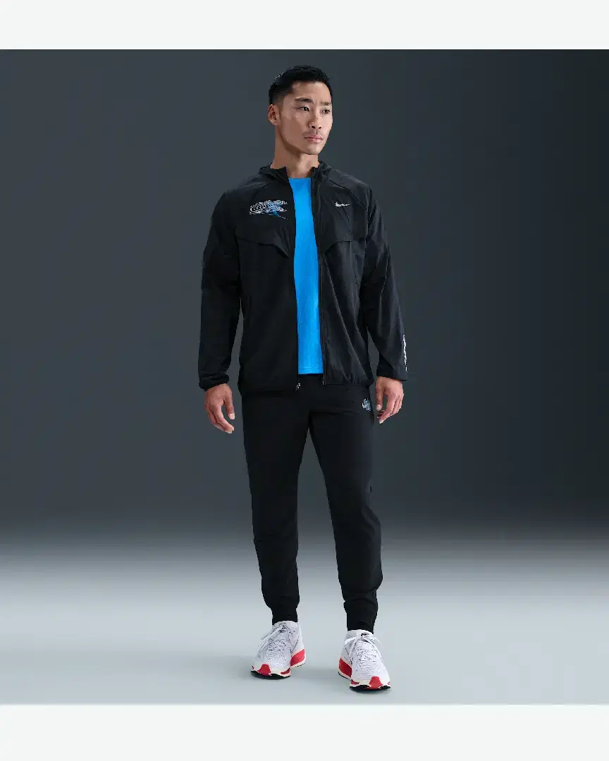 Chaqueta repelente al agua con protección UV Nike Stride M - IM7430-010 (3) au meilleur prix !