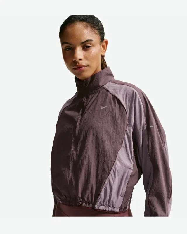 Chaqueta repelente al agua con protección UV Nike Swift W