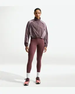 Chaqueta repelente al agua con protección UV Nike Swift Mujer – 4/4