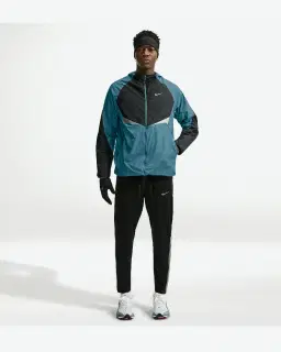 Chaqueta de Invierno Impermeable Therma-Fit Nike Stride Hombre – 4/4